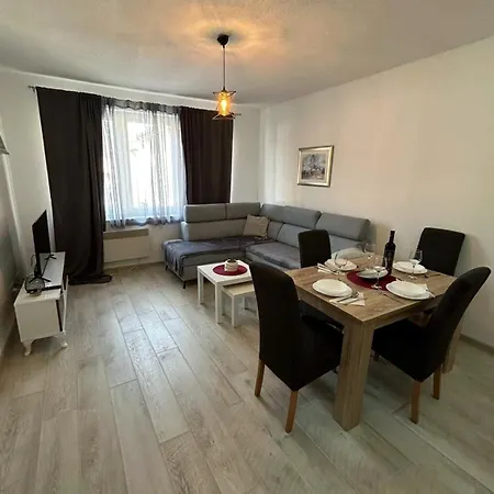 Lejlighed Rosa Canina 2 - Centar *